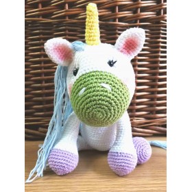 AMIGURUMI UNICORNIO